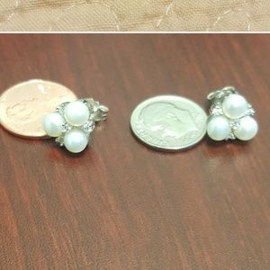 Pearl Earring